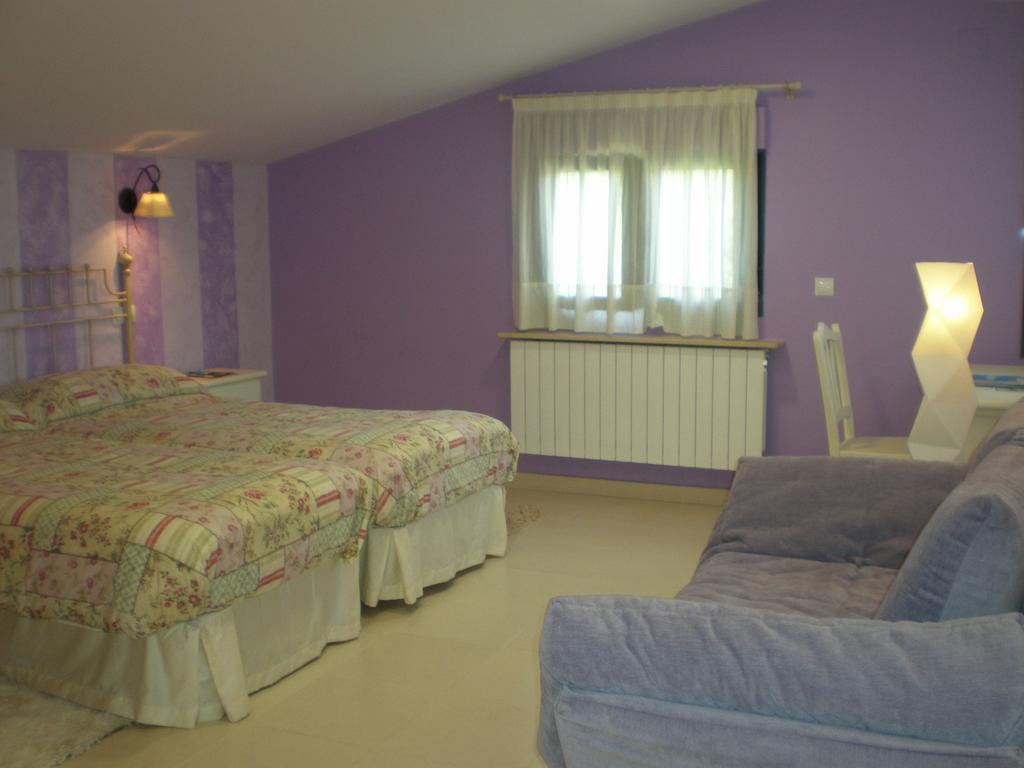 Hotel Rural La Consulta De Isar Ruang foto